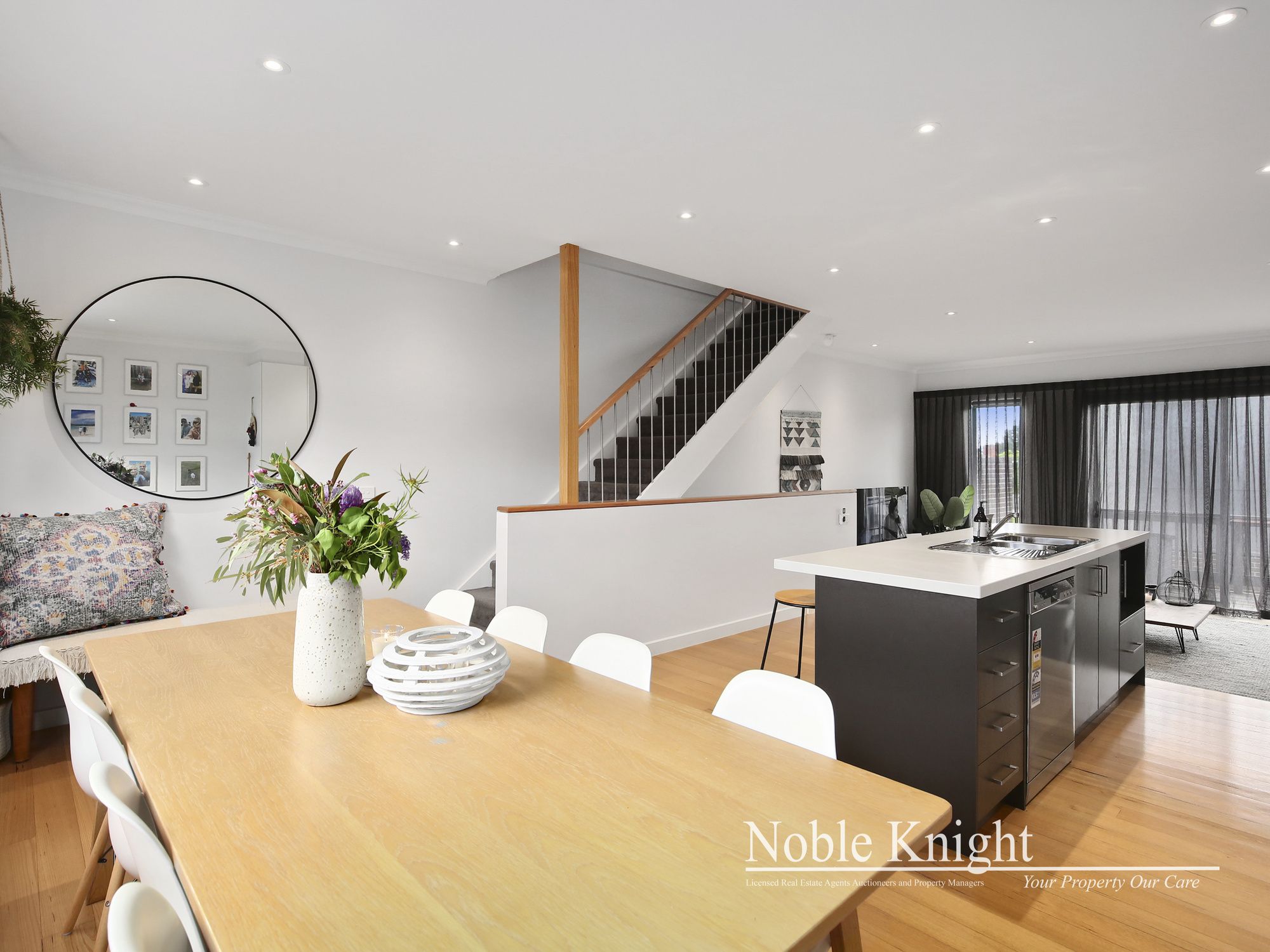 3 Leaves Close Lilydale