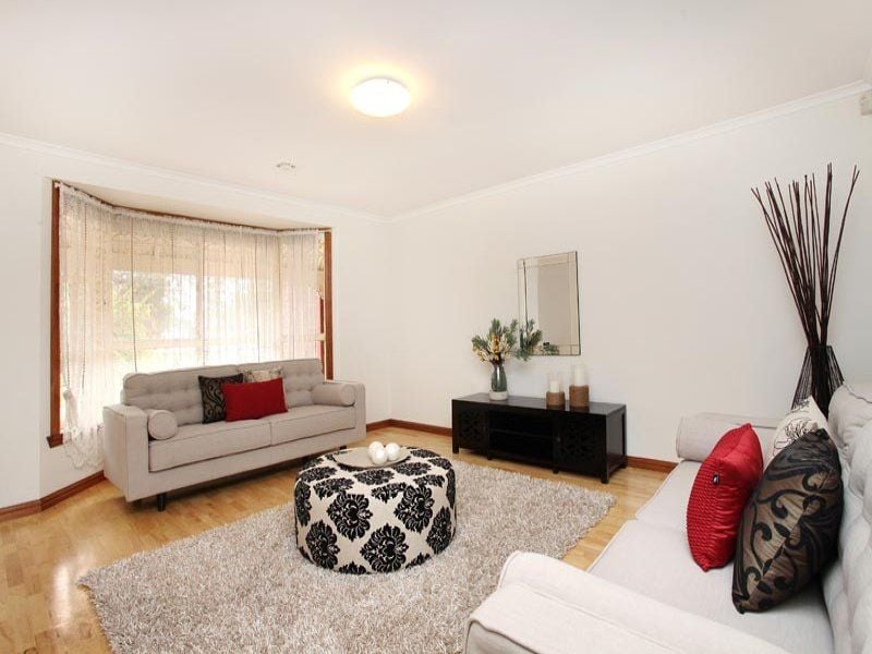 8 Northampton Crescent, Caroline Springs - Thumbnail 8