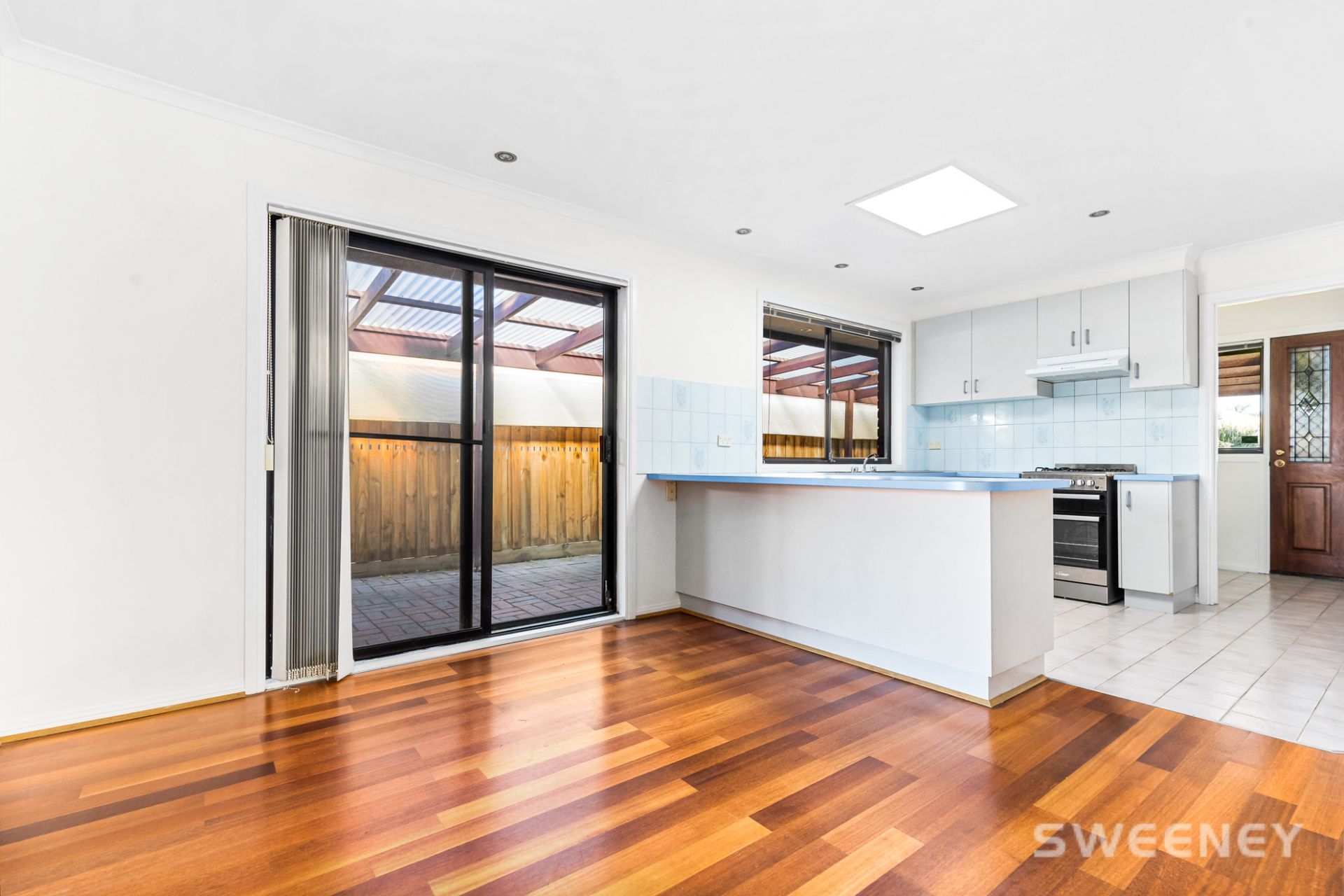 7 Mildenhall Court, Altona Meadows - Thumbnail 4