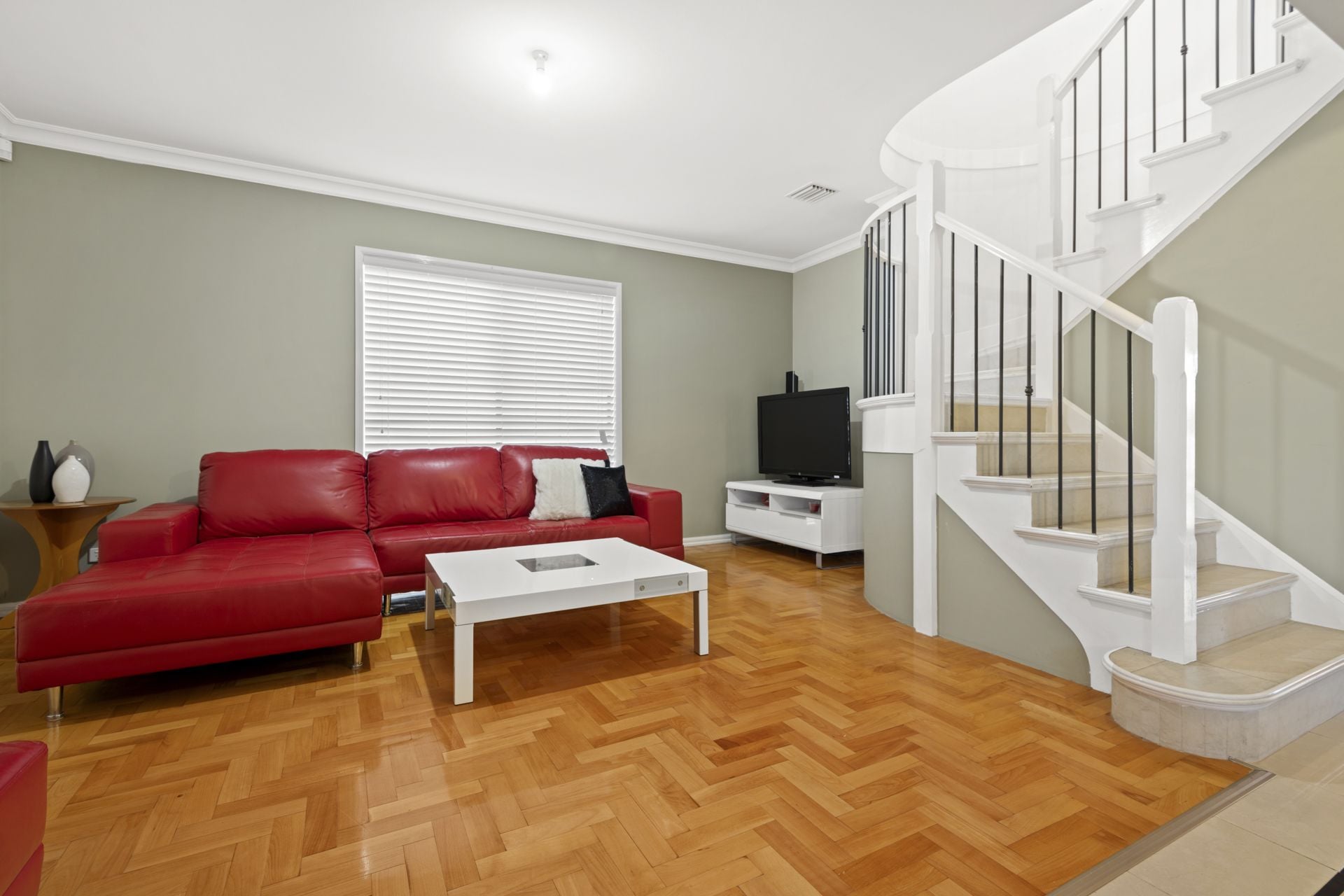 GREAT LOCATION - GREAT FAMILY HOME