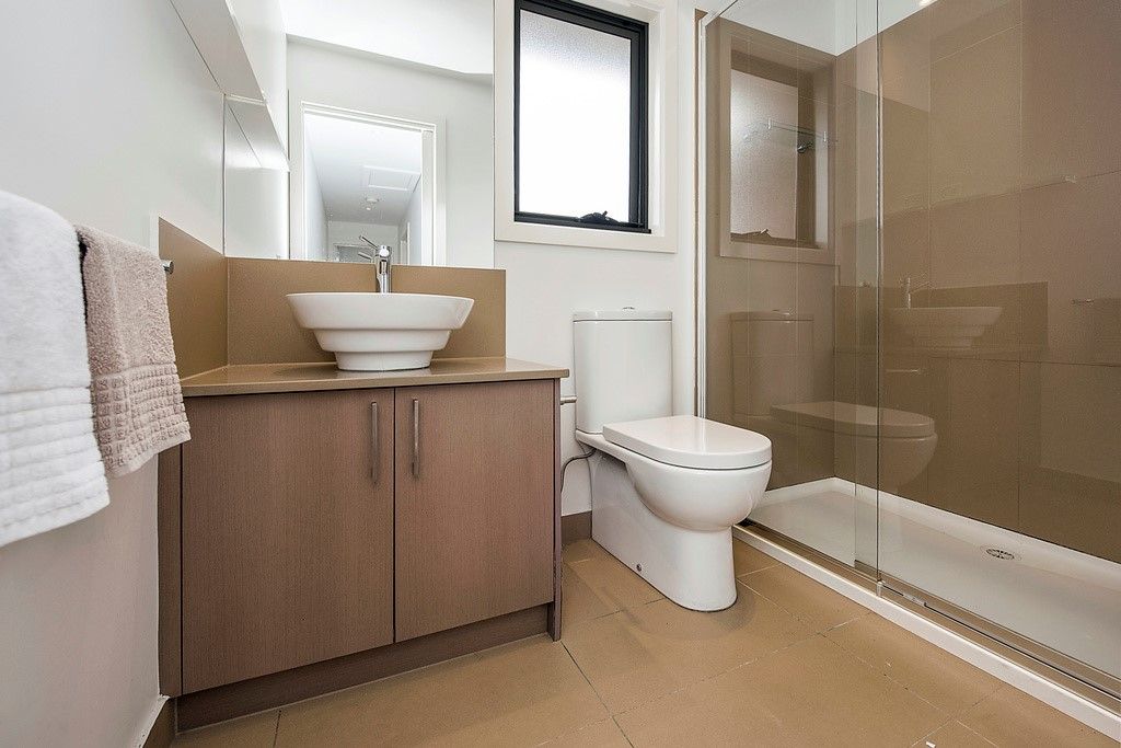 Immaculate Townhouse!