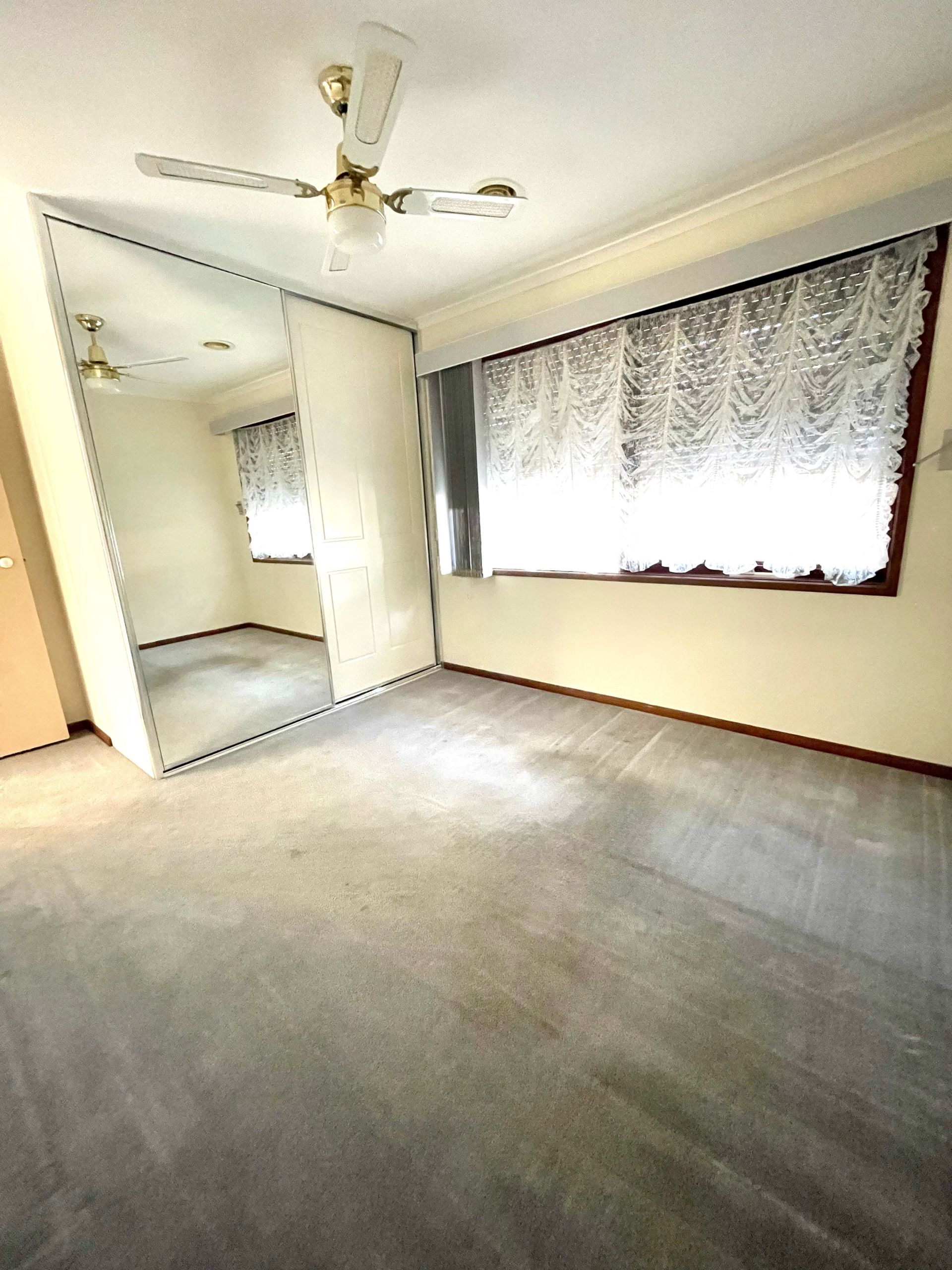 Well positioned home in a Great Location!!