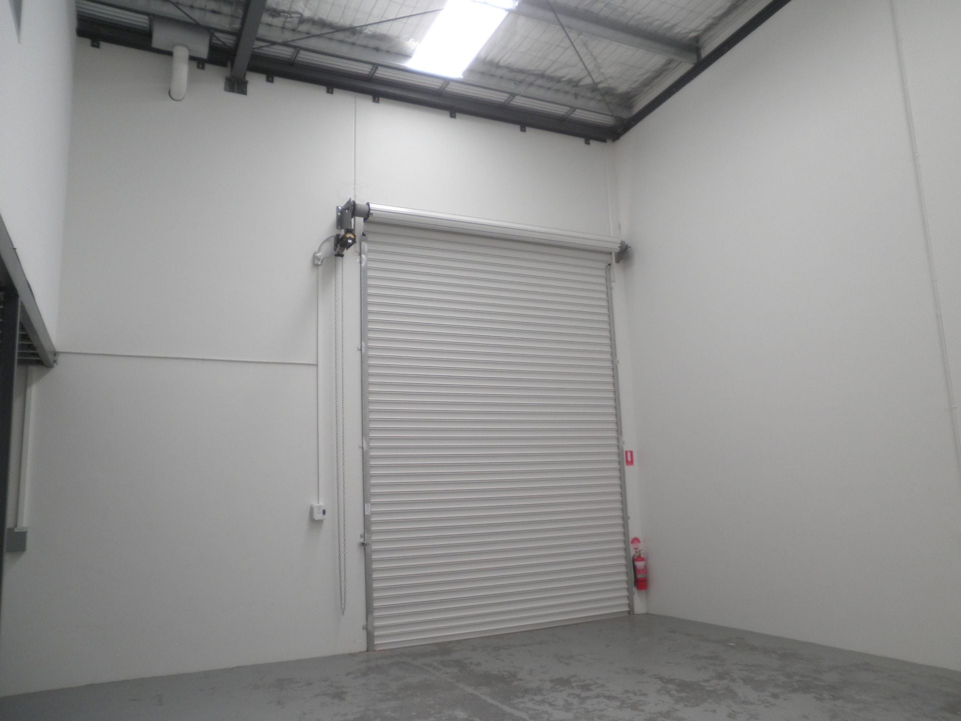 NEW OFFICE/WAREHOUSE - ONLY $1,300/MONTH