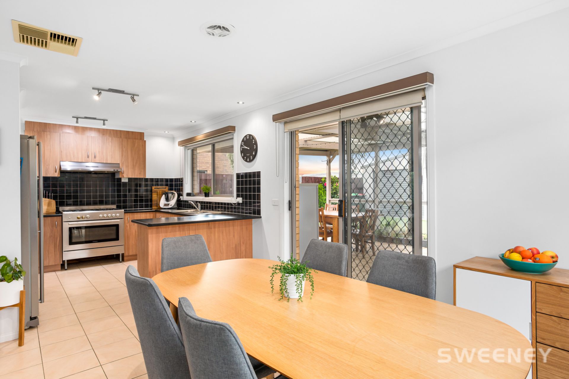 1 Hammond Court, Altona Meadows - Thumbnail 6