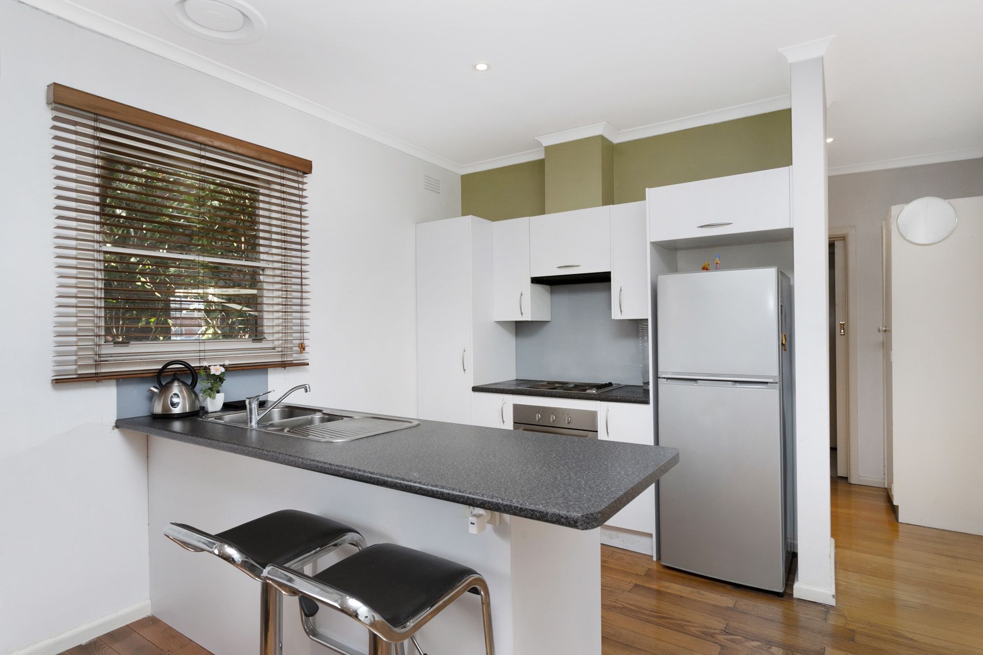 8/14 Busch Street, West Footscray - Thumbnail 5