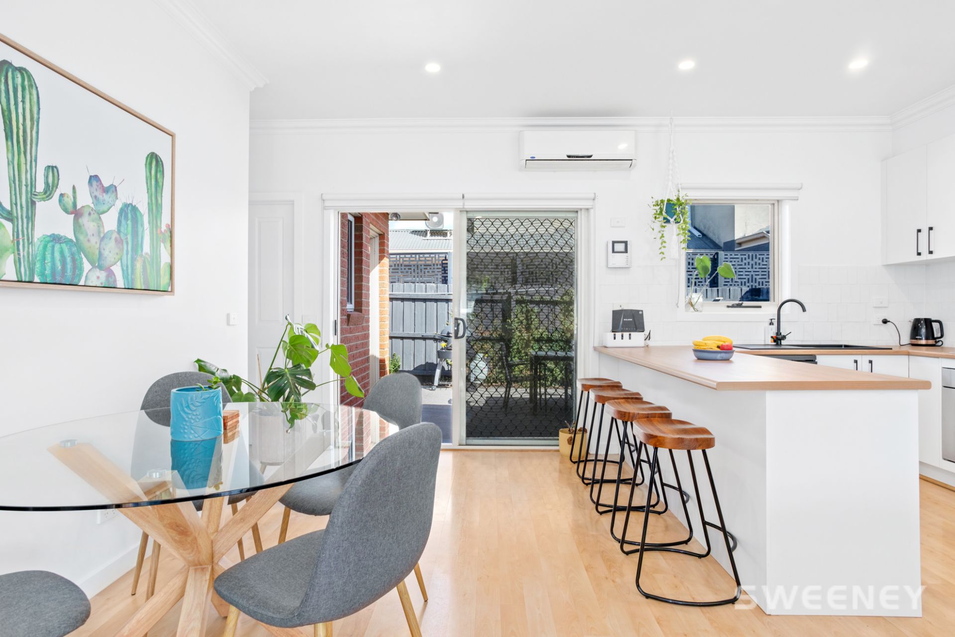 77 Corrigan Avenue, Brooklyn - Thumbnail 4