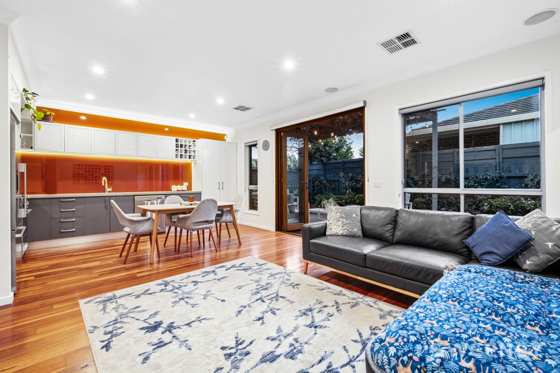 2/386 Blackshaws Road, Altona North - Thumbnail 3