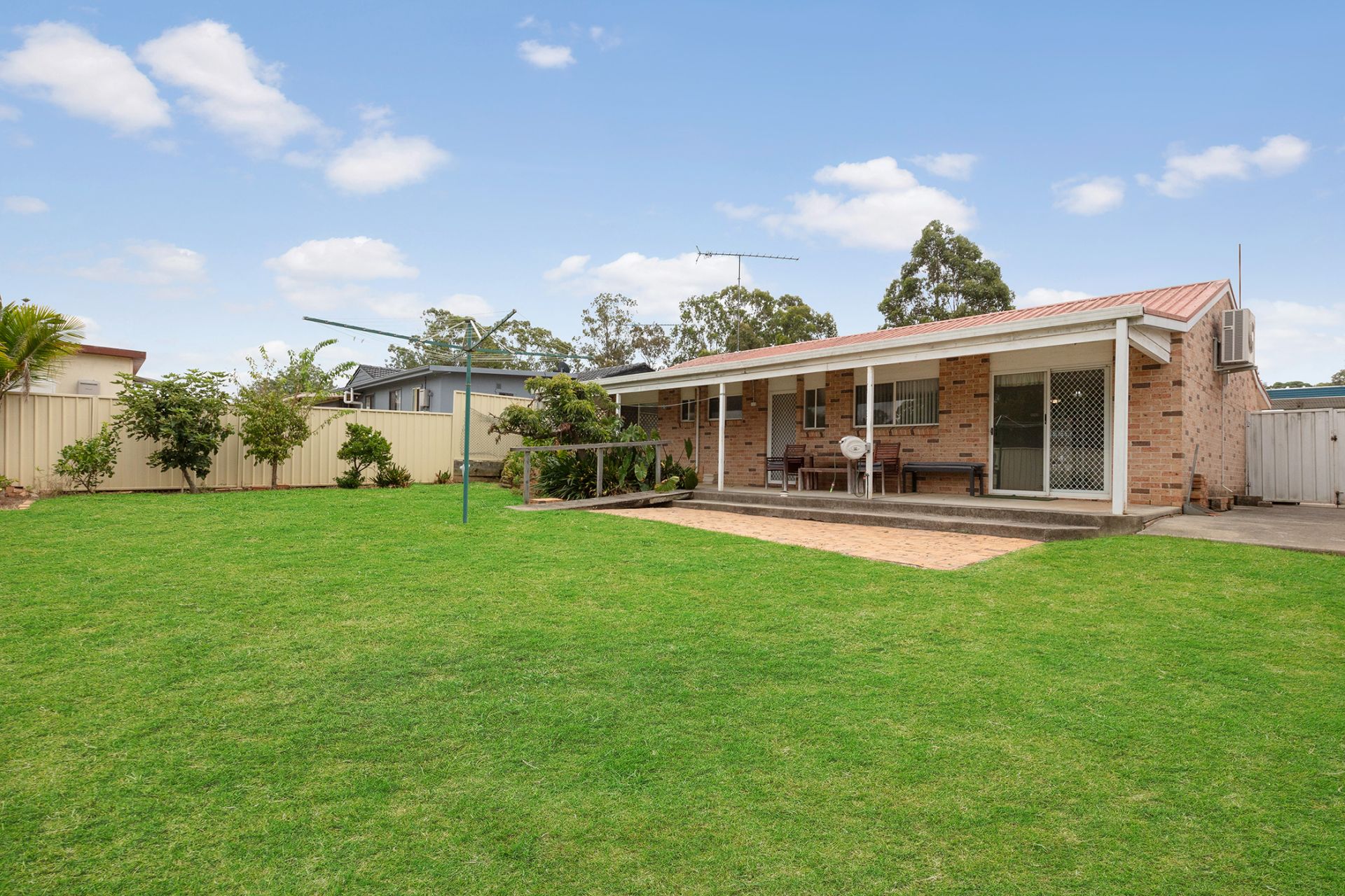 Real Estate For Sale 29 Woodland Road St Helens Park , NSW