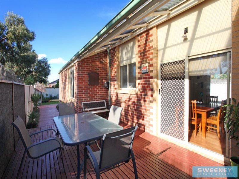 2 Macedon Close, Caroline Springs - Thumbnail 8