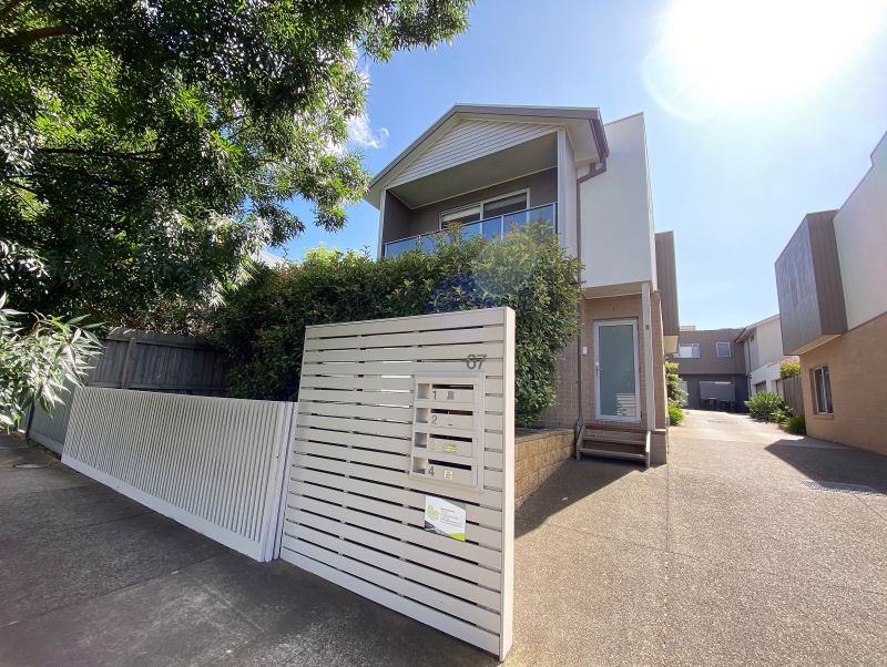 Real Estate For Lease 1/67 Sydney Parade Geelong , VIC