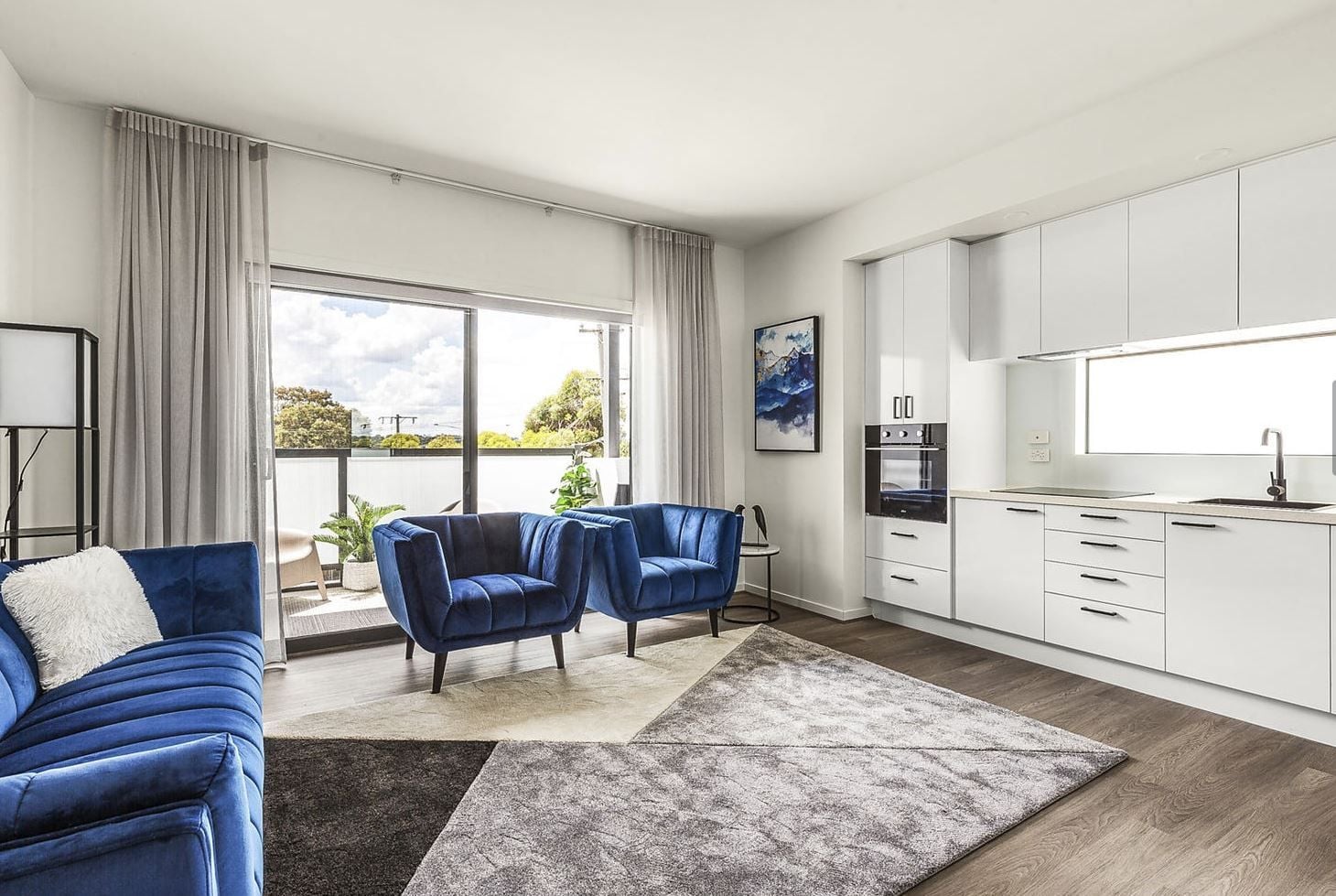 EXQUISITE INTERIORS, IMPECCABLE LOCATION