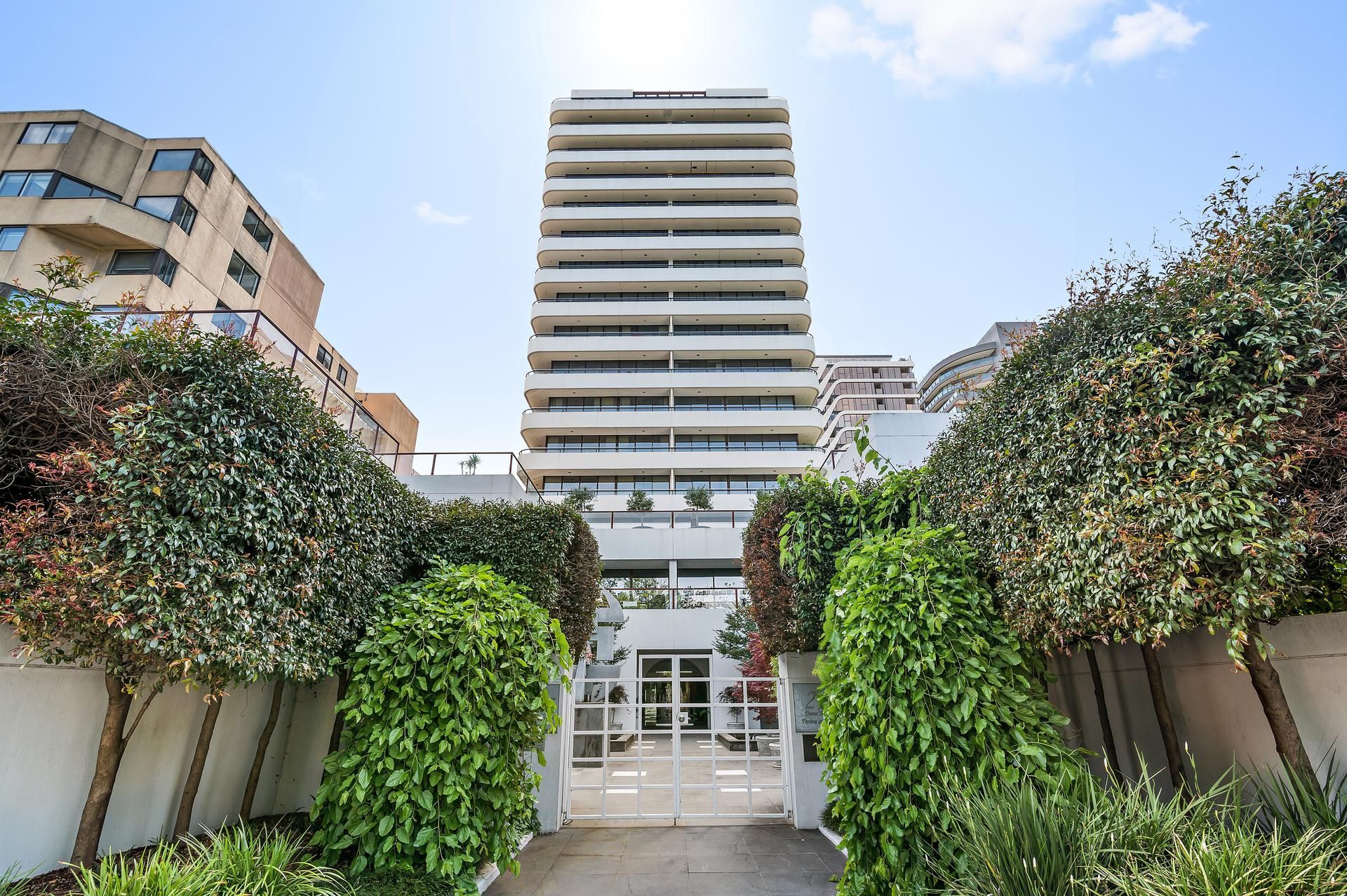 1B/29 Queens Road Melbourne