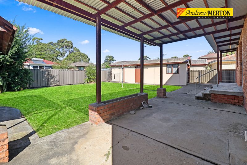 27 Lovegrove Drive, Quakers Hill