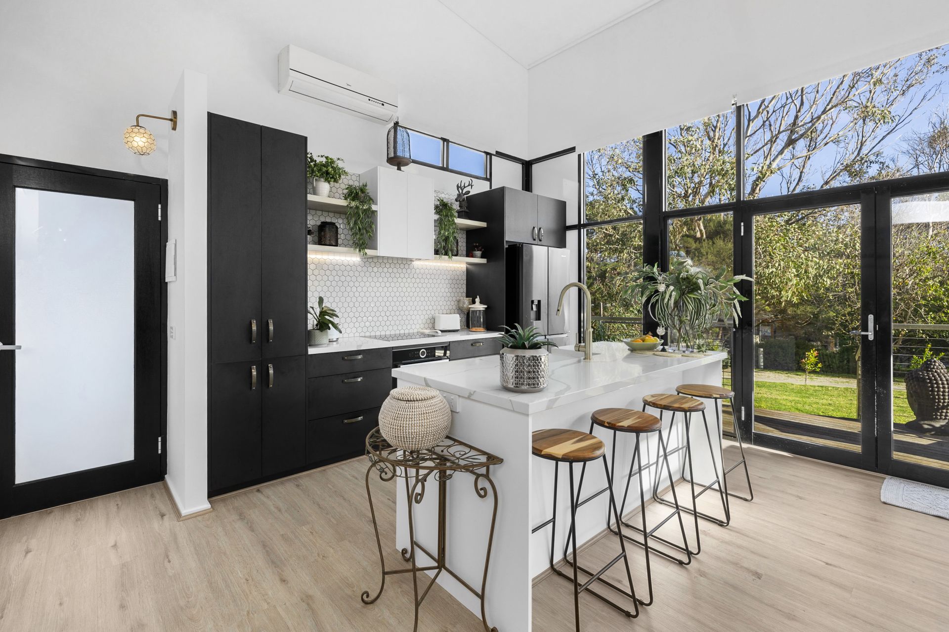 8/2-4 Barton Court, Aireys Inlet - Thumbnail 6