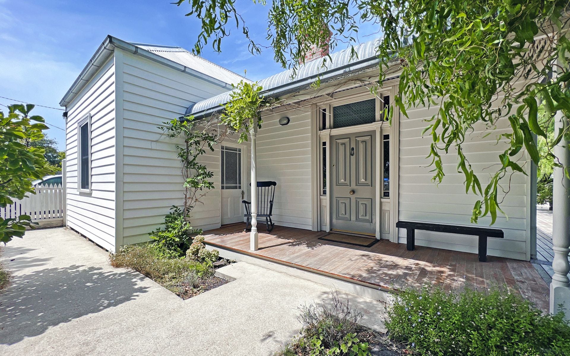 17 Moore Street, Apollo Bay - Thumbnail 2