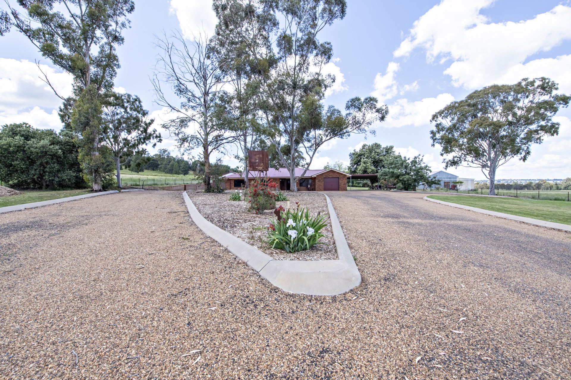 20L Whitewood Road, Dubbo Bob Berry Real Estate