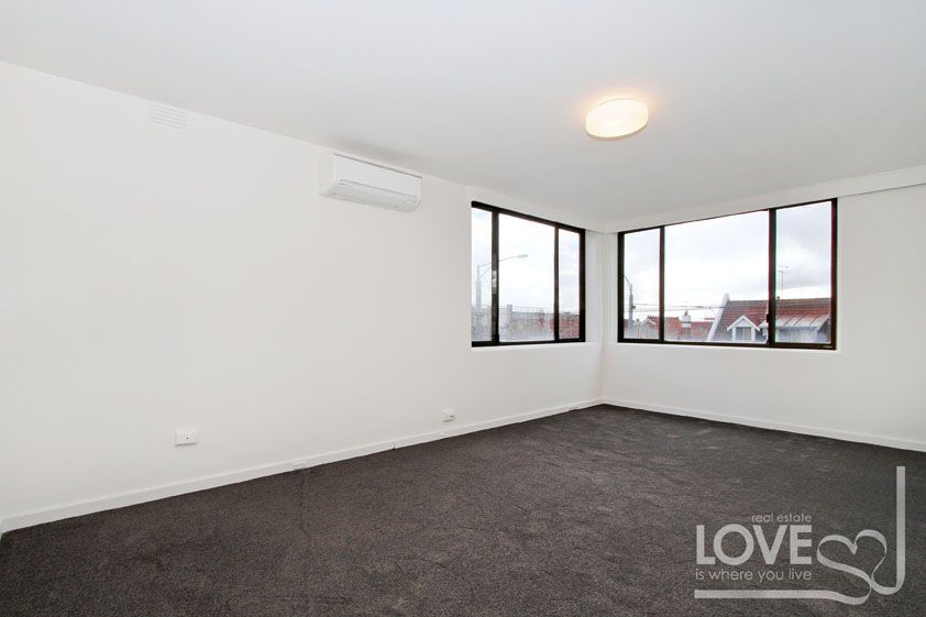 LIVING THE HIGH LIFE WITH CITY VIEWS!