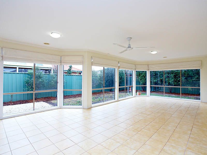5 Parwan Court, Caroline Springs - Thumbnail 4