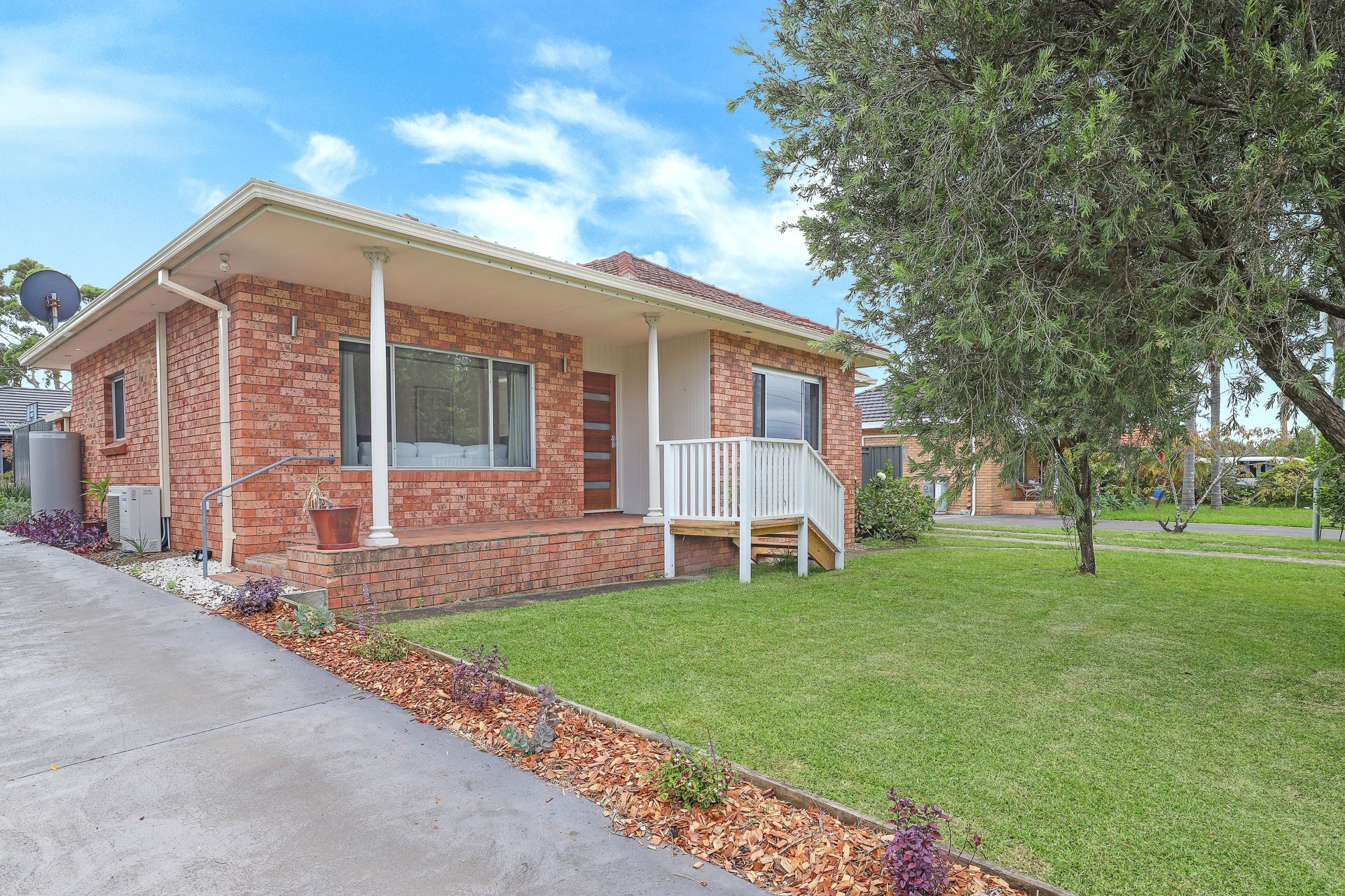 39 Eighth Avenue, Loftus, Loftus - Thumbnail 2