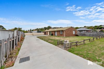 2/45 David Street, East Devonport, East Devonport - Thumbnail 2