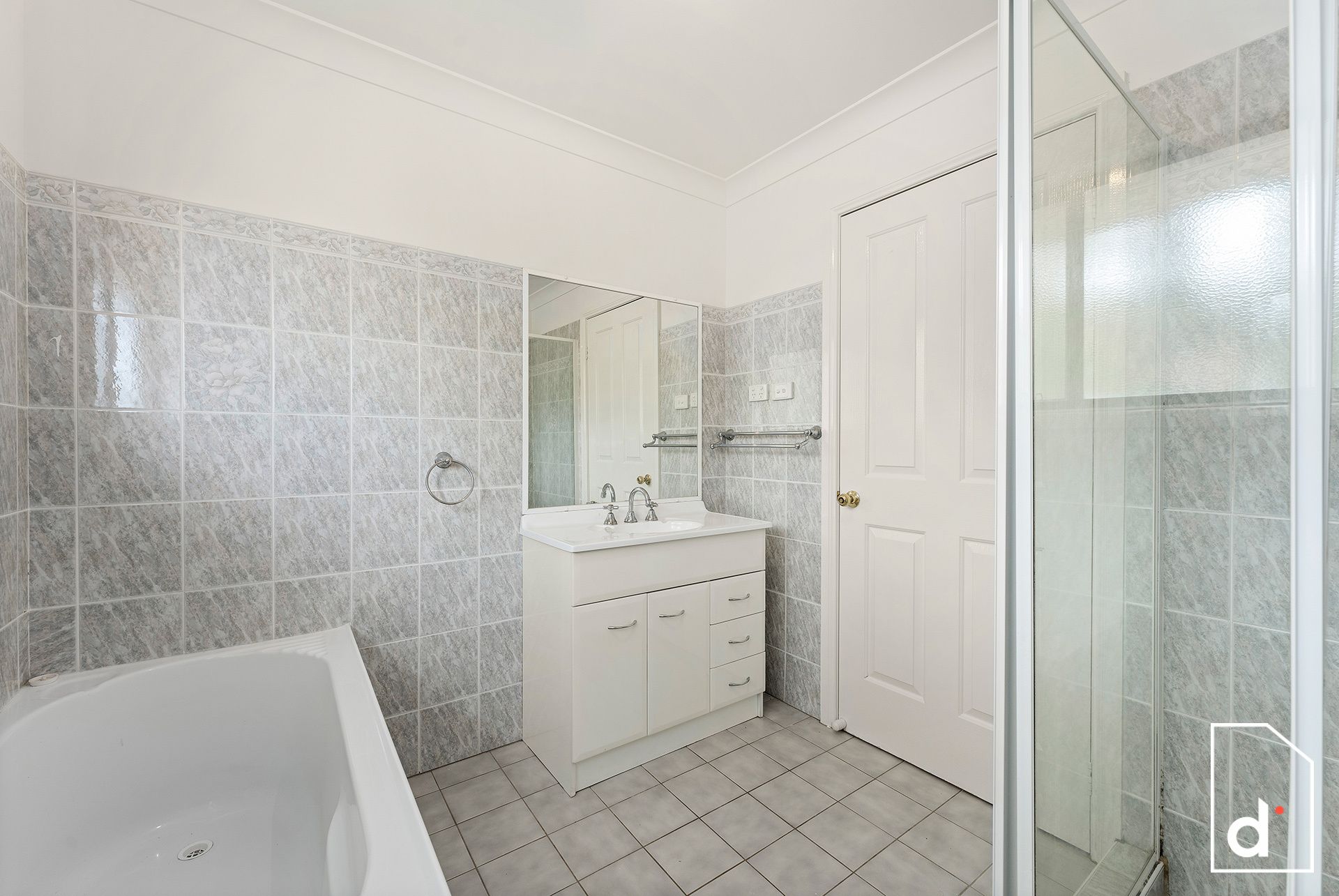 2/14 Popes Road, Woonona NSW