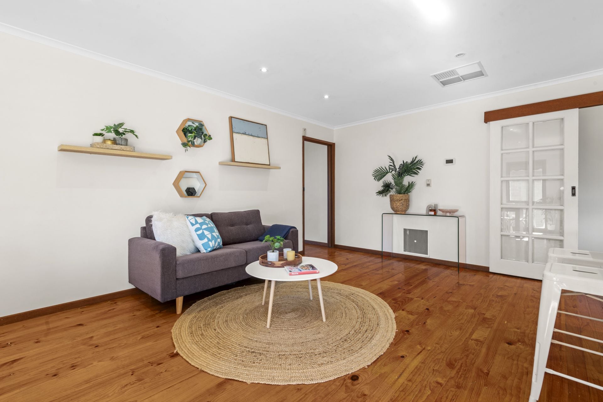 Charming Home in a Quiet Cul-de-Sac