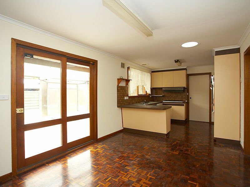 5 Langhorne Street, Altona Meadows - Thumbnail 3