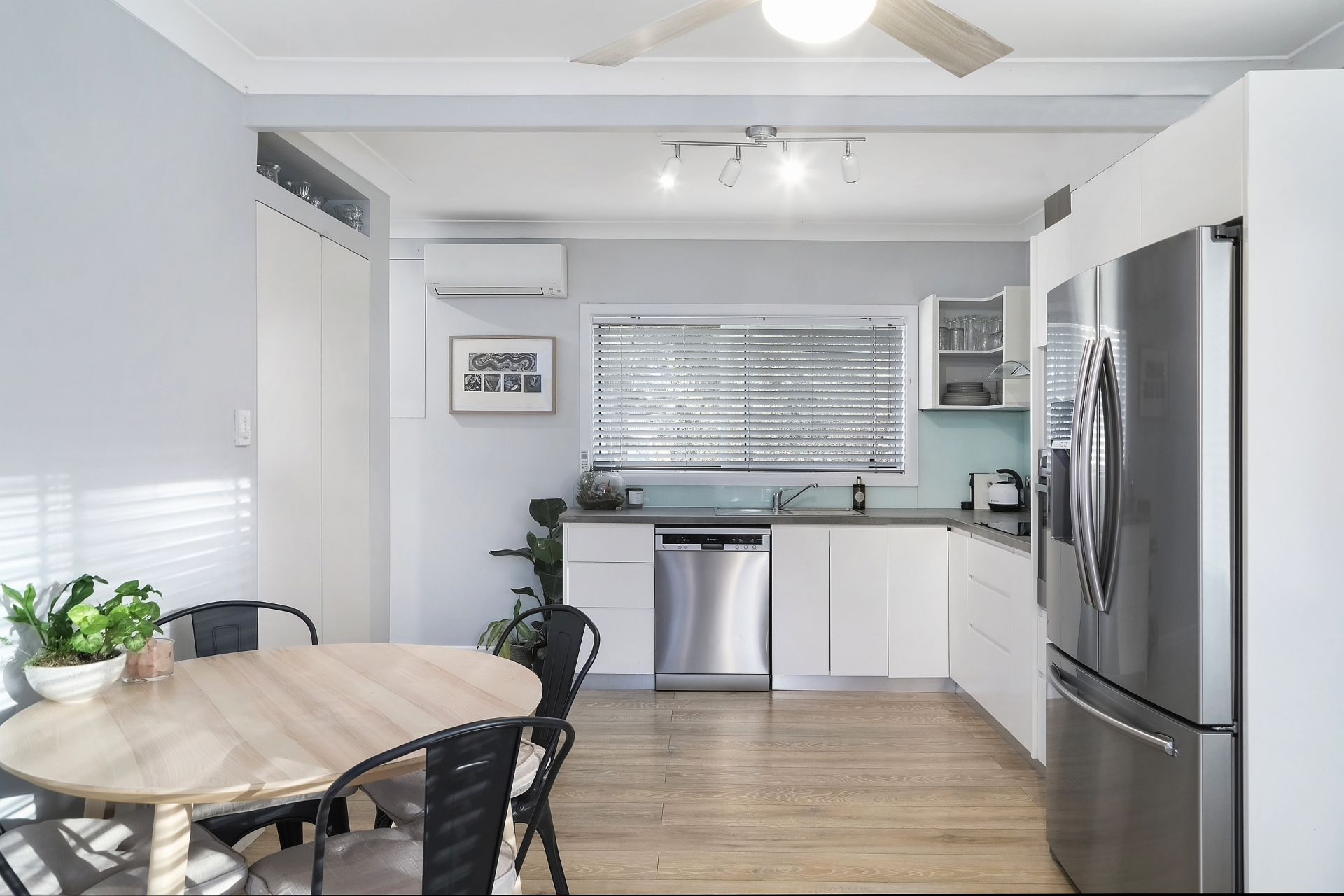 Real Estate For Sale 3 Lucinda Avenue Killarney Vale , NSW