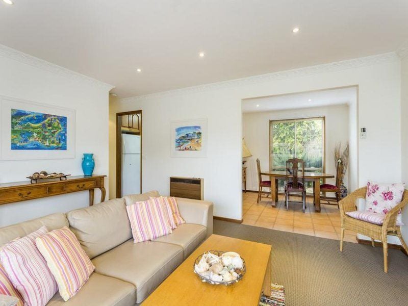 4/10 Bridge Road BARWON HEADS VIC, Barwon Heads - Thumbnail 2