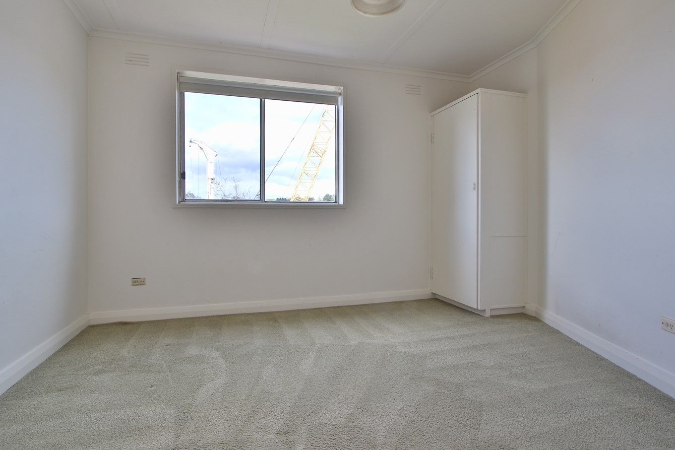 **Super Spacious Apartment**