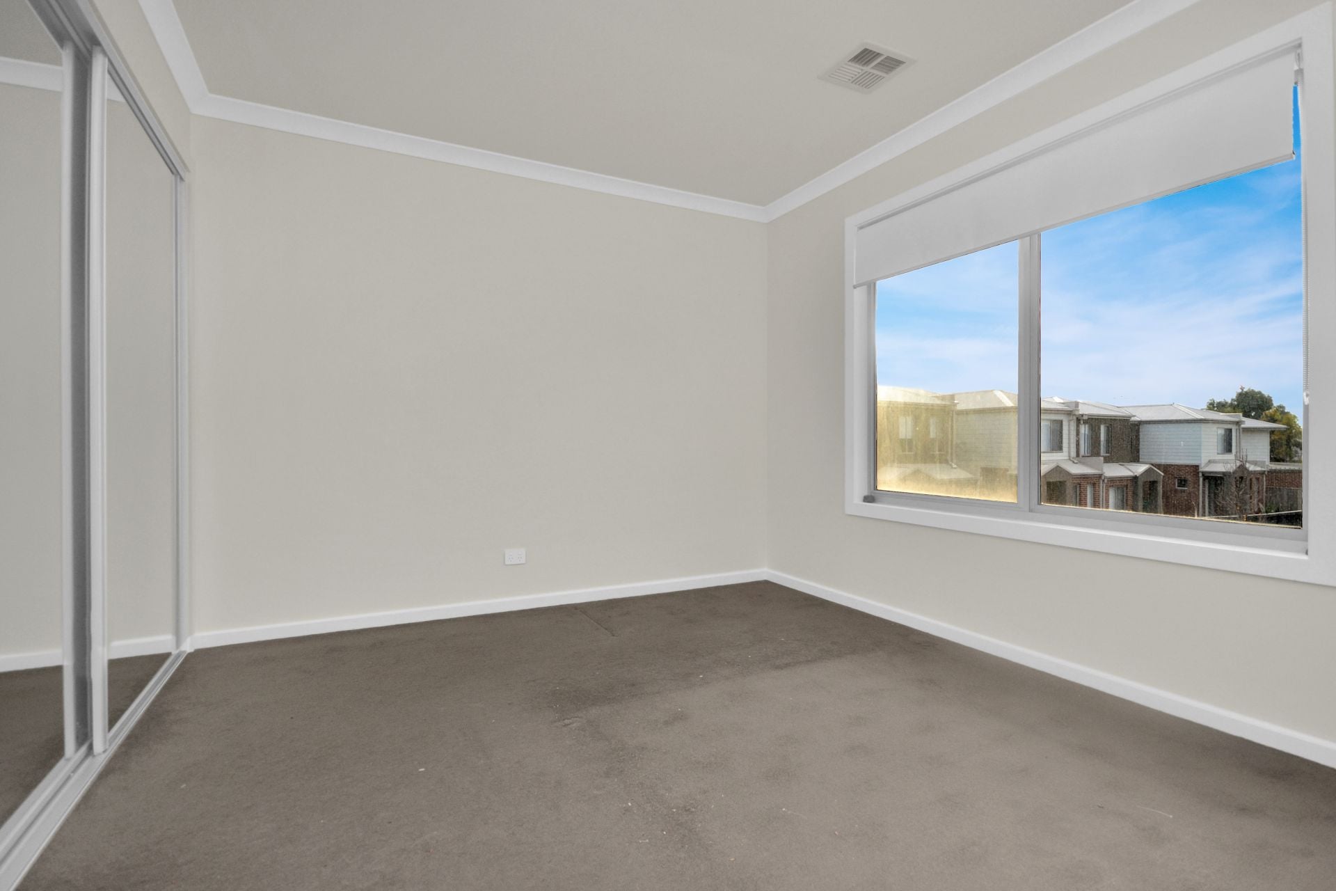 THREE BEDROOM CONTEMPORARY LIVING