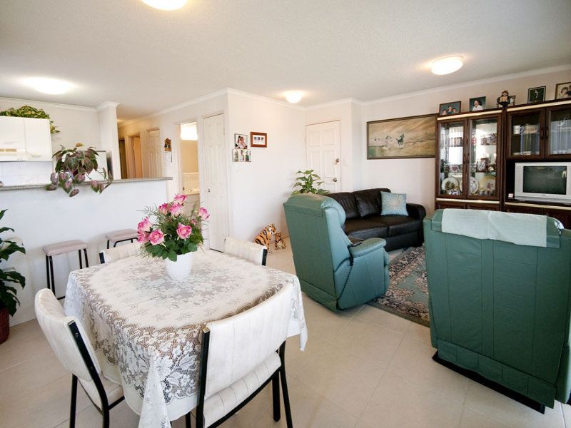 2/307 Bradman Avenue Maroochydore QLD, Maroochydore - Thumbnail 2