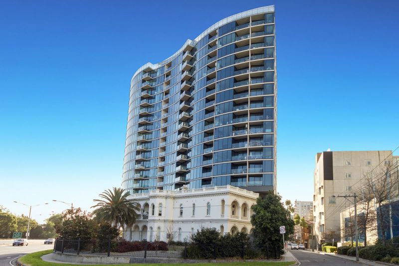 805/83 Queens Road, Melbourne - Thumbnail 2