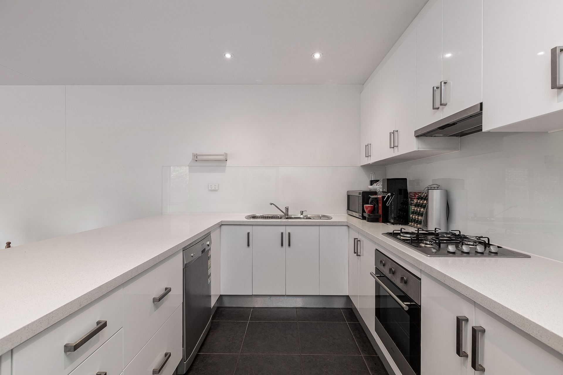 3/7 Ormond Road, West Footscray - Thumbnail 5
