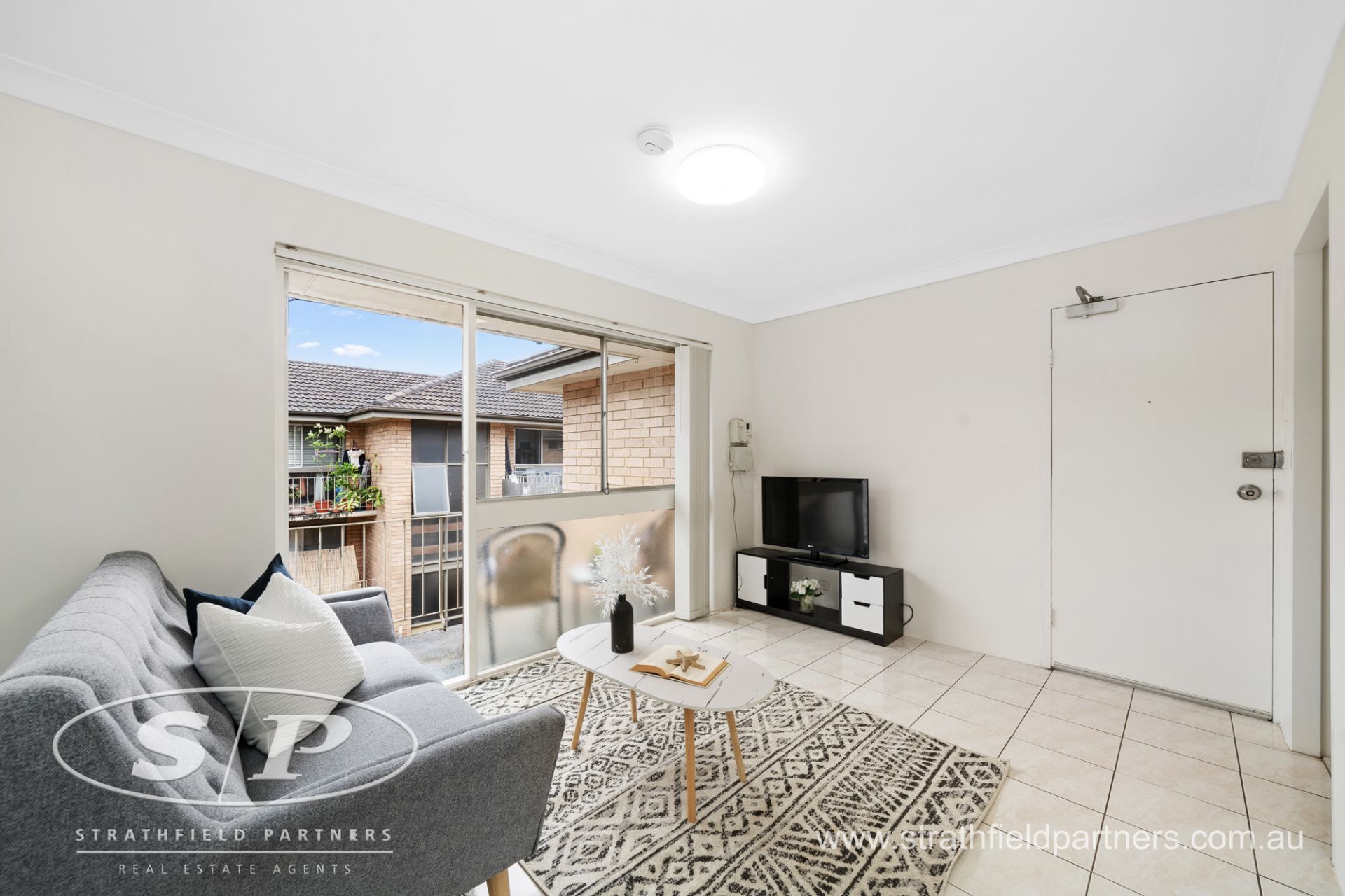18/31-33 Hampstead Road, Homebush West, West - Thumbnail 2