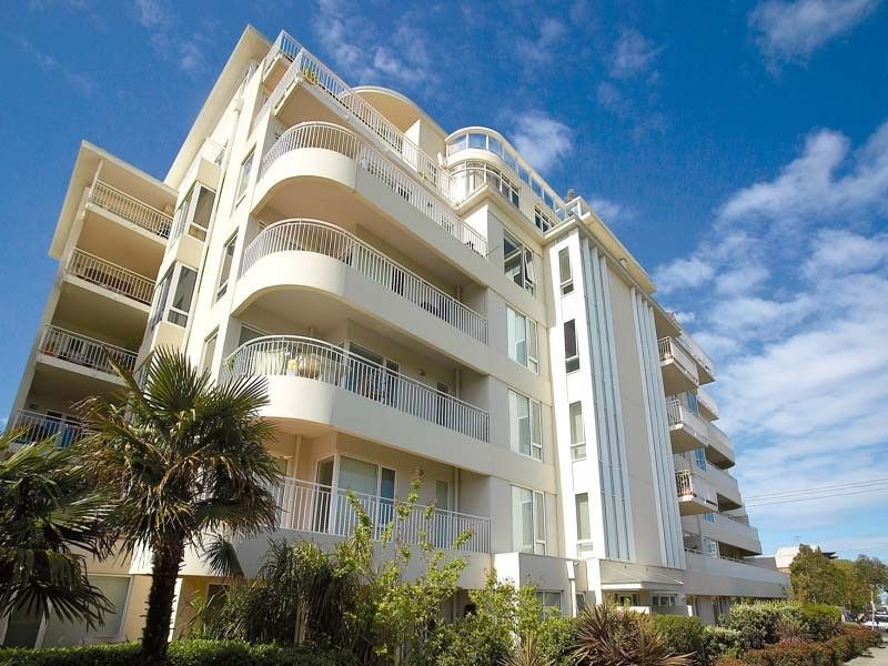 Perfectly Positioned In The Highly Sought Park Complex