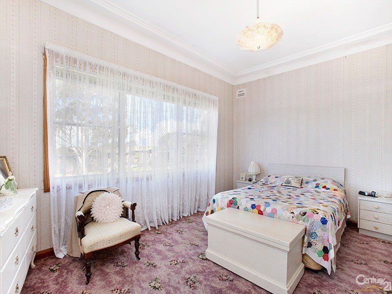 25 Eighth Avenue, JANNALI, Jannali - Thumbnail 5