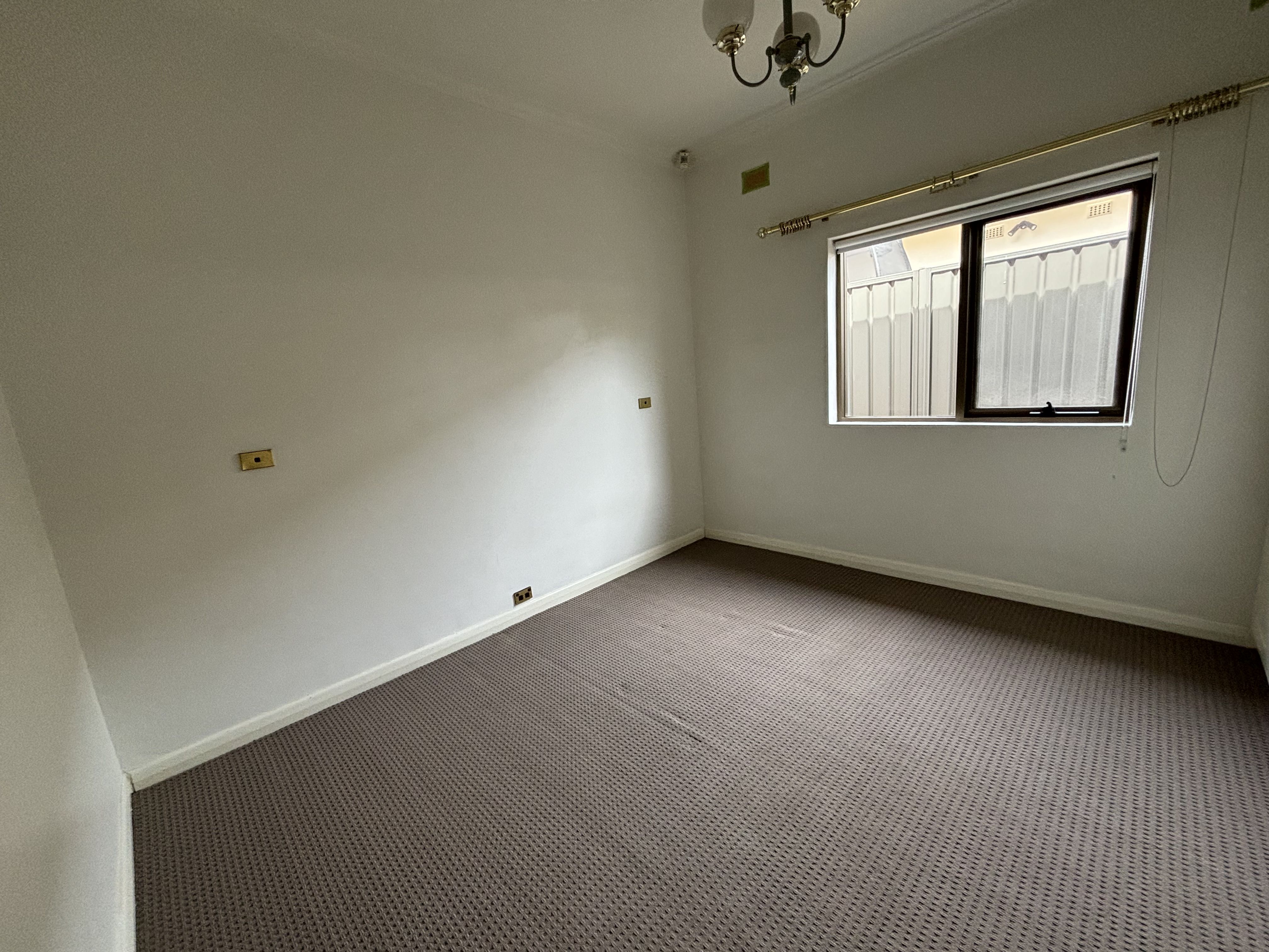 25 Winnall Avenue Clapham 5062
