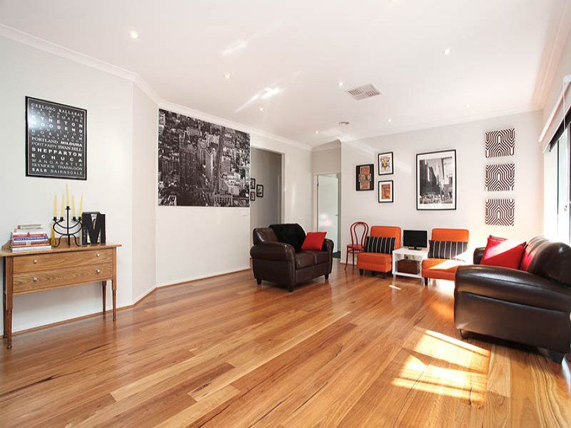 19 Clementson Drive, Caroline Springs - Thumbnail 5