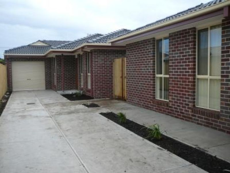 2/15 Huxtable Avenue, Altona North - Thumbnail 2