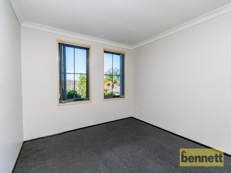 21A Lang Road, South Windsor - Thumbnail 6