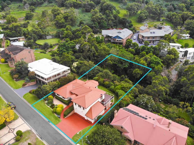 Real Estate For Sale 13 Canaan Avenue Figtree , NSW