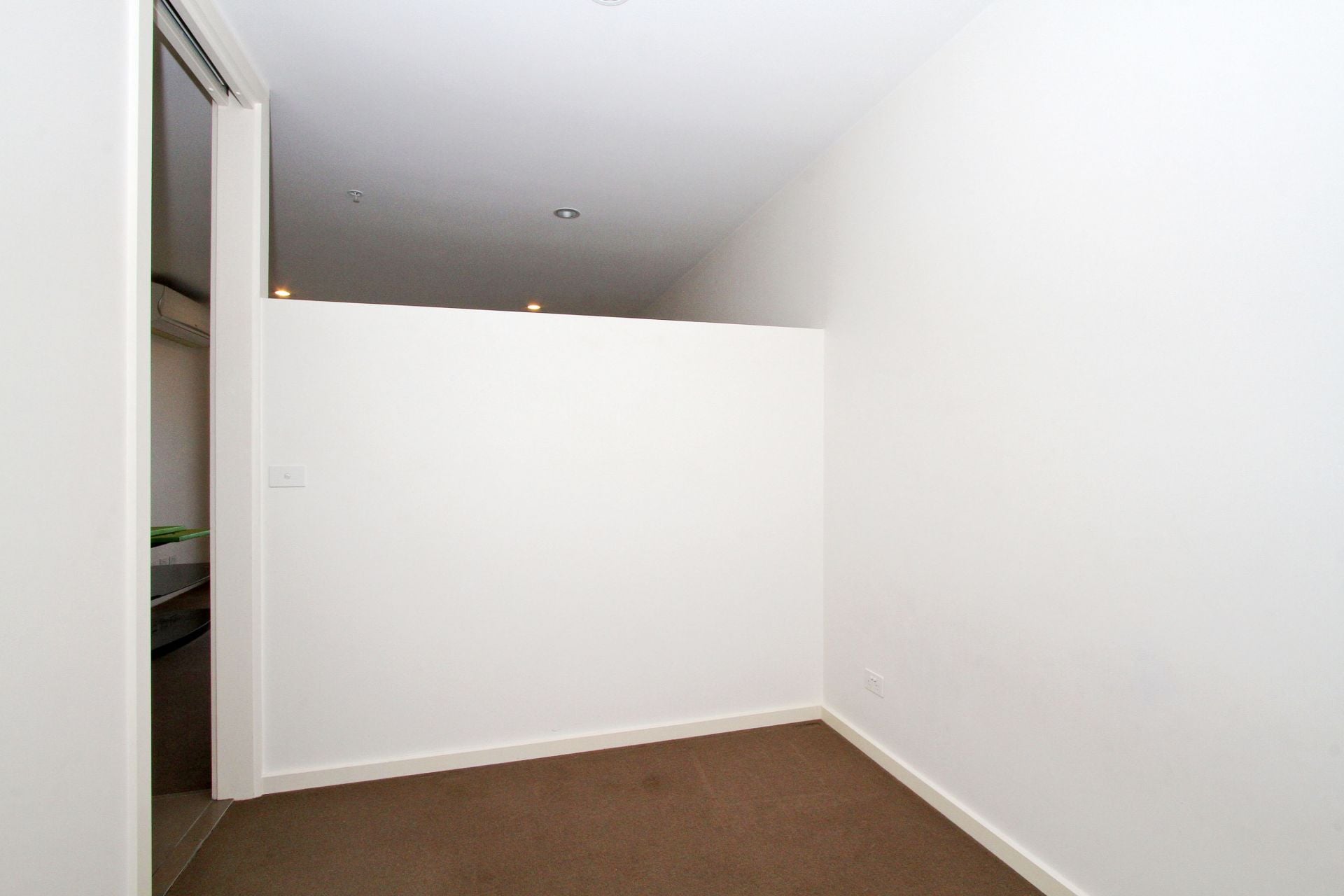 Plenty.. Of options and much more this apartment you'll adore!!