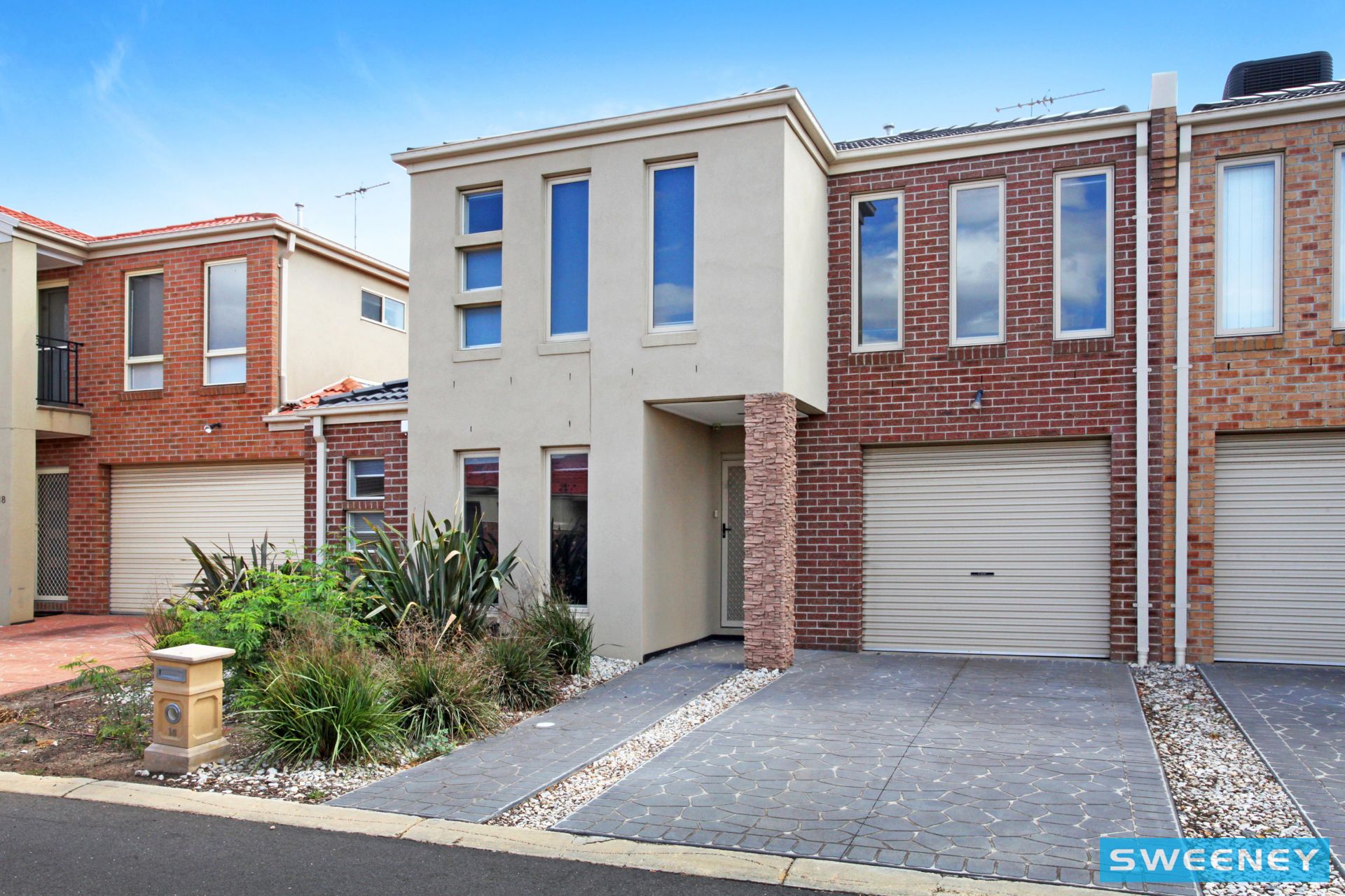 16 David Circuit, Hillside - Thumbnail 2