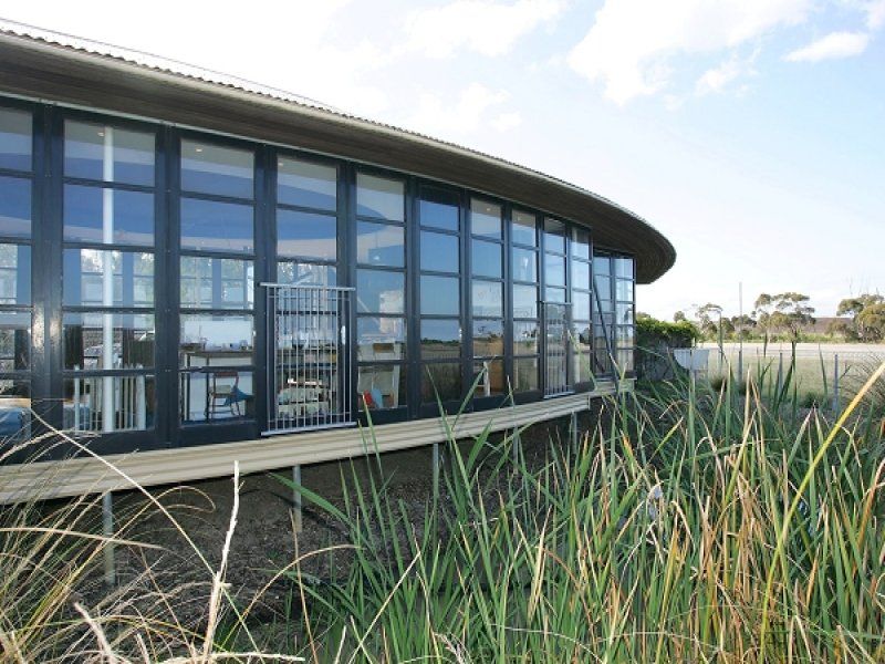 77A TATMAN DRIVE, Altona Meadows - Thumbnail 2