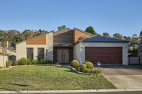 2 Lakeside Court, Drouin VIC, Drouin - Image 1