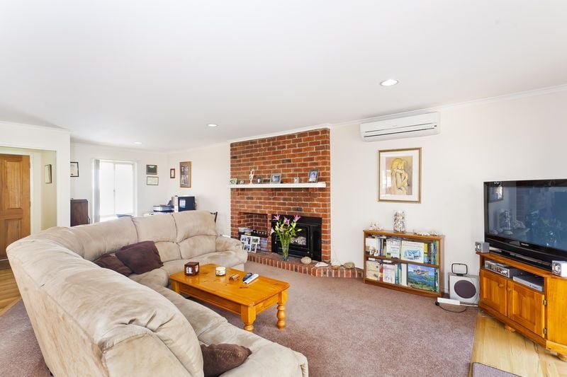 29 Wattlebird Crescent Barwon Heads VIC, Barwon Heads - Thumbnail 2