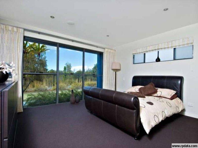 122 Mahogany Drive PELICAN WATERS QLD, Pelican Waters - Thumbnail 5