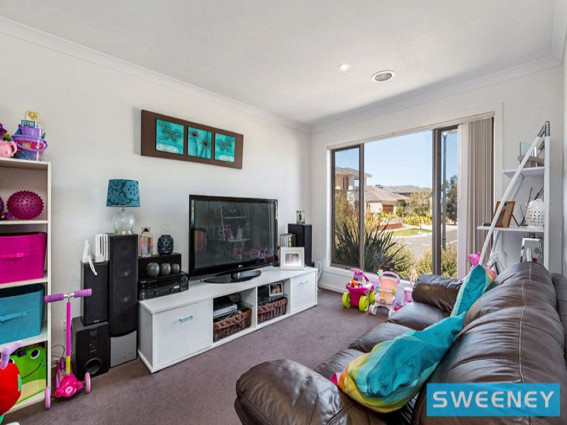 12 Eva Avenue, Point Cook - Thumbnail 6