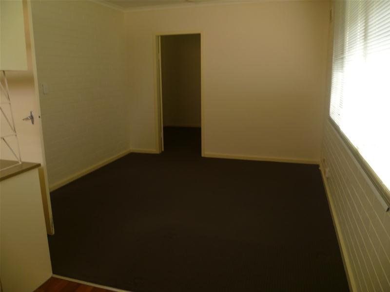Paramount Location!